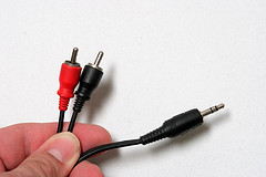 RCA to 1/8" Stereo Cable by Mac Users Guide